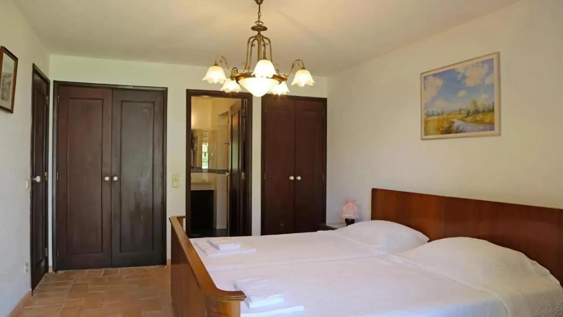 Comfortable House In Guia With Shared Pool Holiday home Guia (Faro)